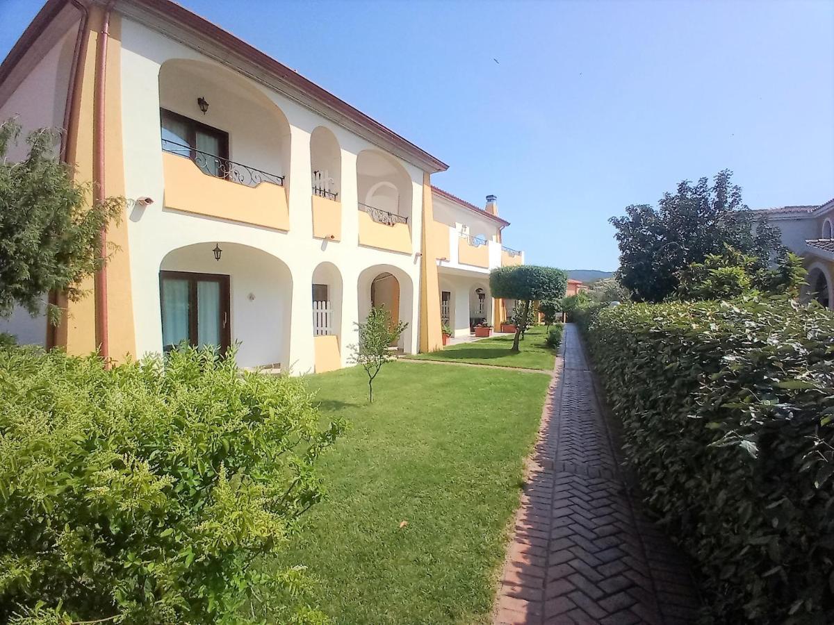 Case Vacanze San Silvestro Будоні Екстер'єр фото