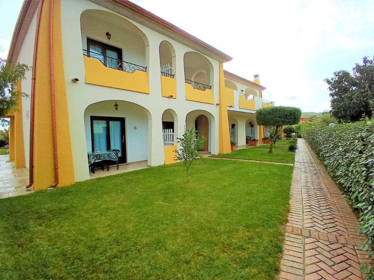 Case Vacanze San Silvestro Будоні Екстер'єр фото